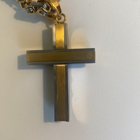 Men’s Gold & Silver 24” Byzantine Necklace & Vintage S.S. Zirconia Cross Pendant - Picture 5 of 7